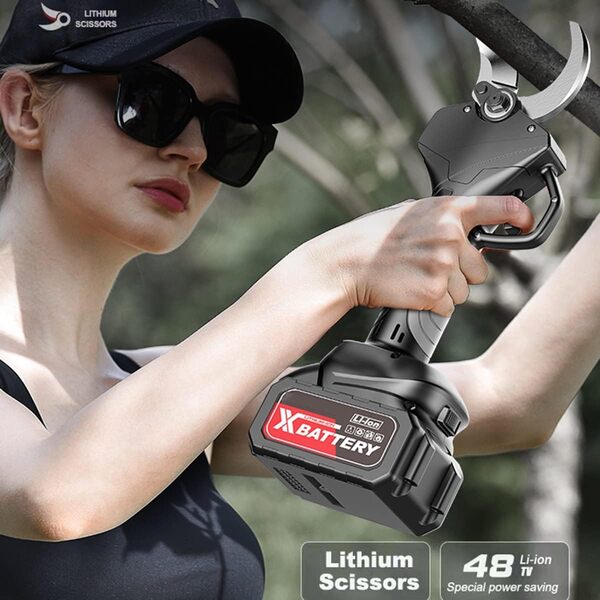 ESCOLL Secateur Electrique avec 1.9m Perche Télescopique 4-5 Heures de Temps de Travail Ciseaux Reglable sans Fil Cisailles Rechargeable avec 2 Batterie Intégrée 40mm pour L'élagage des Arbres