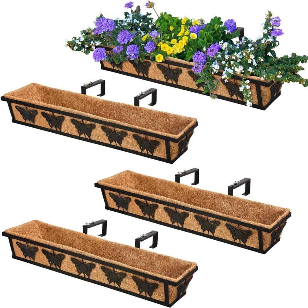 Test : jardinières TPHUC en métal noir avec doublure en coco