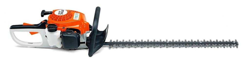 Test de la tondeuse Stihl HS45 : lame de 60 cm