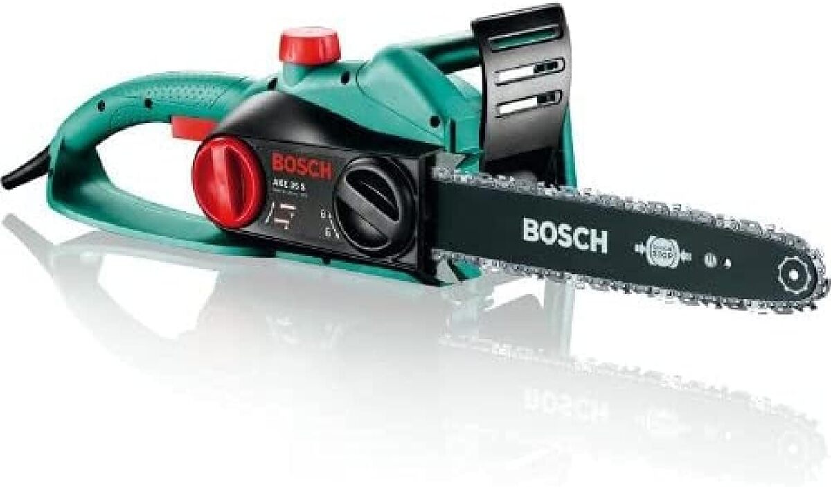 Test : tronçonneuse Bosch AKE 35-19 S puissante et efficace