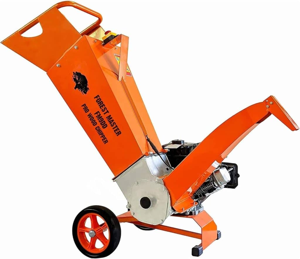 Test du broyeur à bois Forest Master FM9DD : le puissant 9 CV