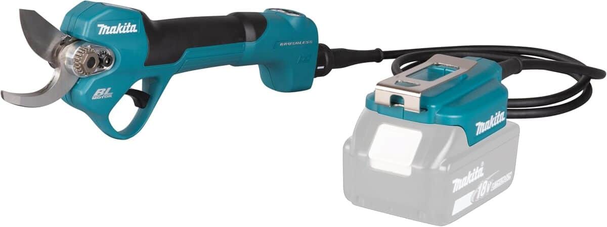 Test sécateur Makita DUP180Z : l'efficacité sans fil