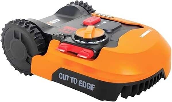 Découvrez notre analyse détaillée de la tondeuse robot WORX Landroid WR165E pour 500m² : performance, installation et avantages du garage noir inclus.