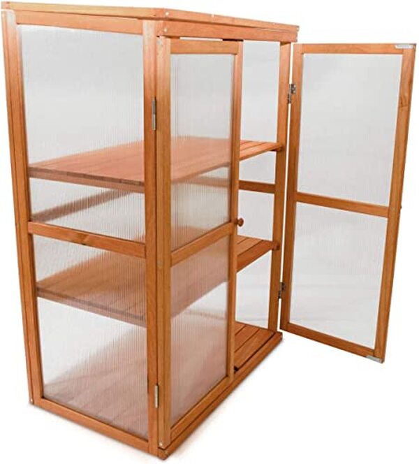 Découvrez notre analyse détaillée de la serre en bois Printemps avec 3 étagères : robustesse, espace et fonctionnalité pour votre jardin.